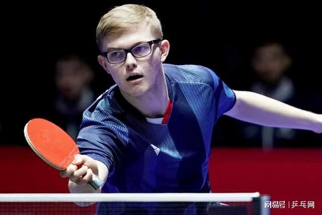 配合显然有 配合显然有