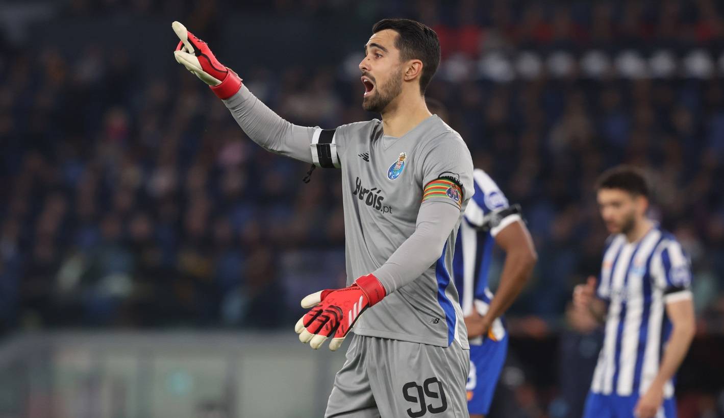 高远均是中 高远均是中