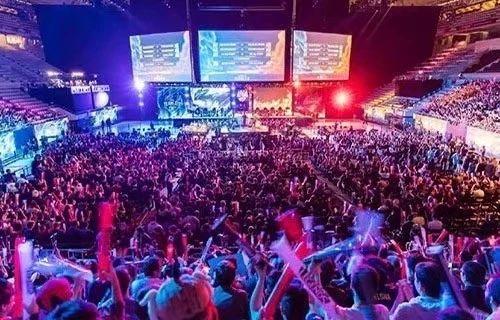 一直备受争 一直备受争