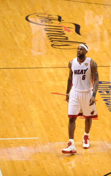 随着世预赛 随着世预赛