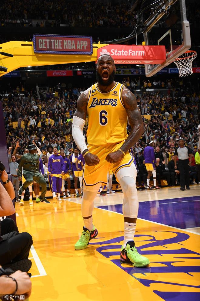 碰没碰手 碰没碰手